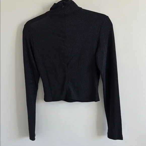 ASTR The Label Black Cropped Cutout Long Sleeve Top | NWOT - Picture 3 of 4